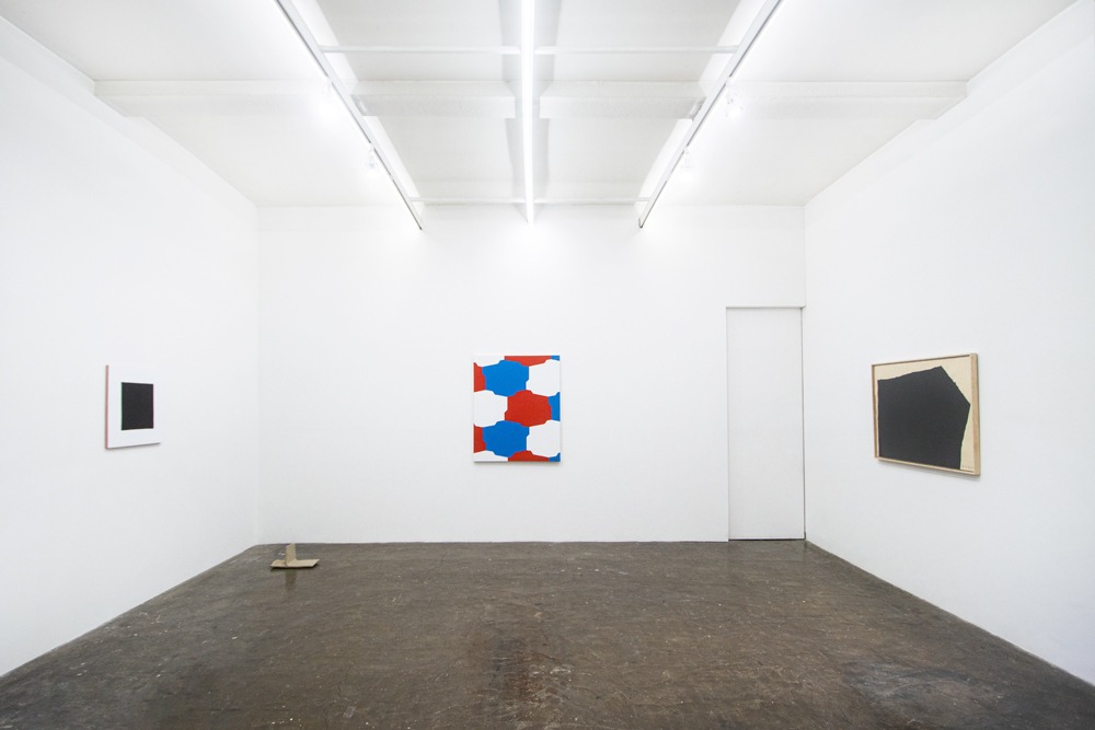 전시전경 · Exhibition view · (이미지출처 = 갤러리신라)