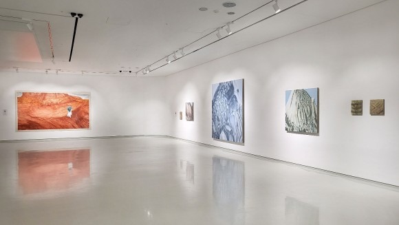 전시전경 · Exhibition view · (이미지출처 = 슈페리어갤러리) · (source = Superior Gallery)