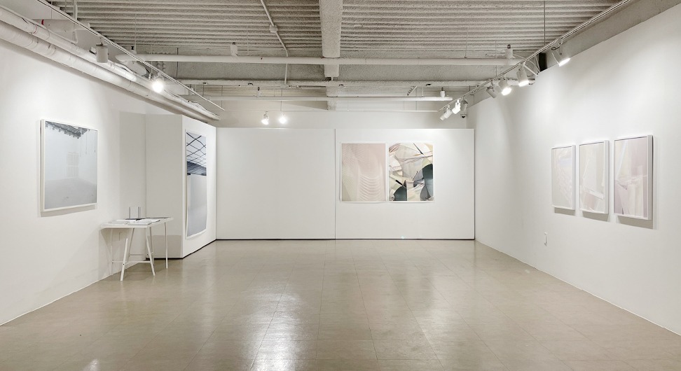 전시전경 · Exhibition view · (이미지출처 = 갤러리퍼플) · (source = gallerypurple)