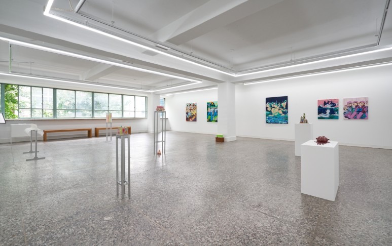 전시전경 · Exhibition view · (출처 = 에브리아트) · (Source = EveryArt)