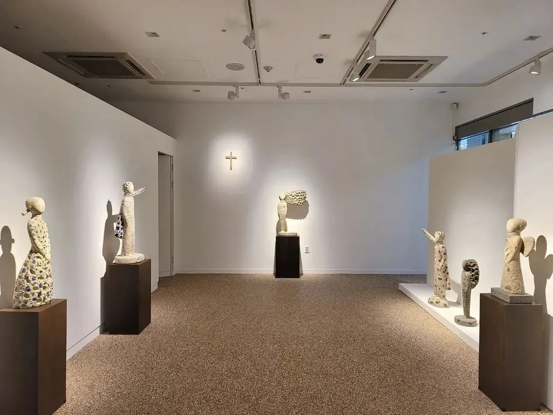전시전경 · Exhibition view · (이미지 출처 = 갤러리 작) · (Source = Gallery JHAK)