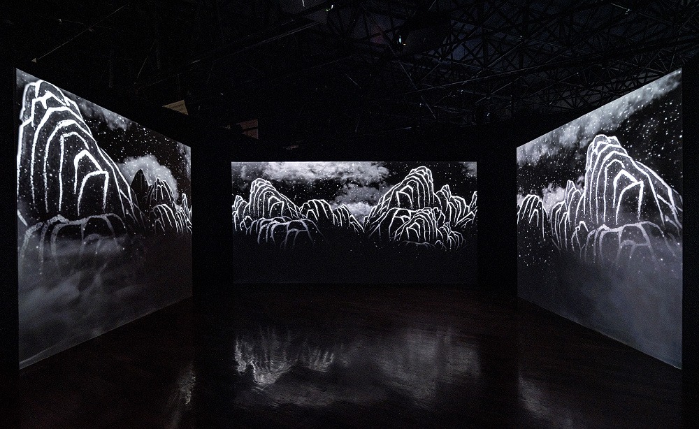 전시전경 · Exhibition view · (이미지출처 = 국립민속박물관) · (Source = National Folk Museum of Korea)