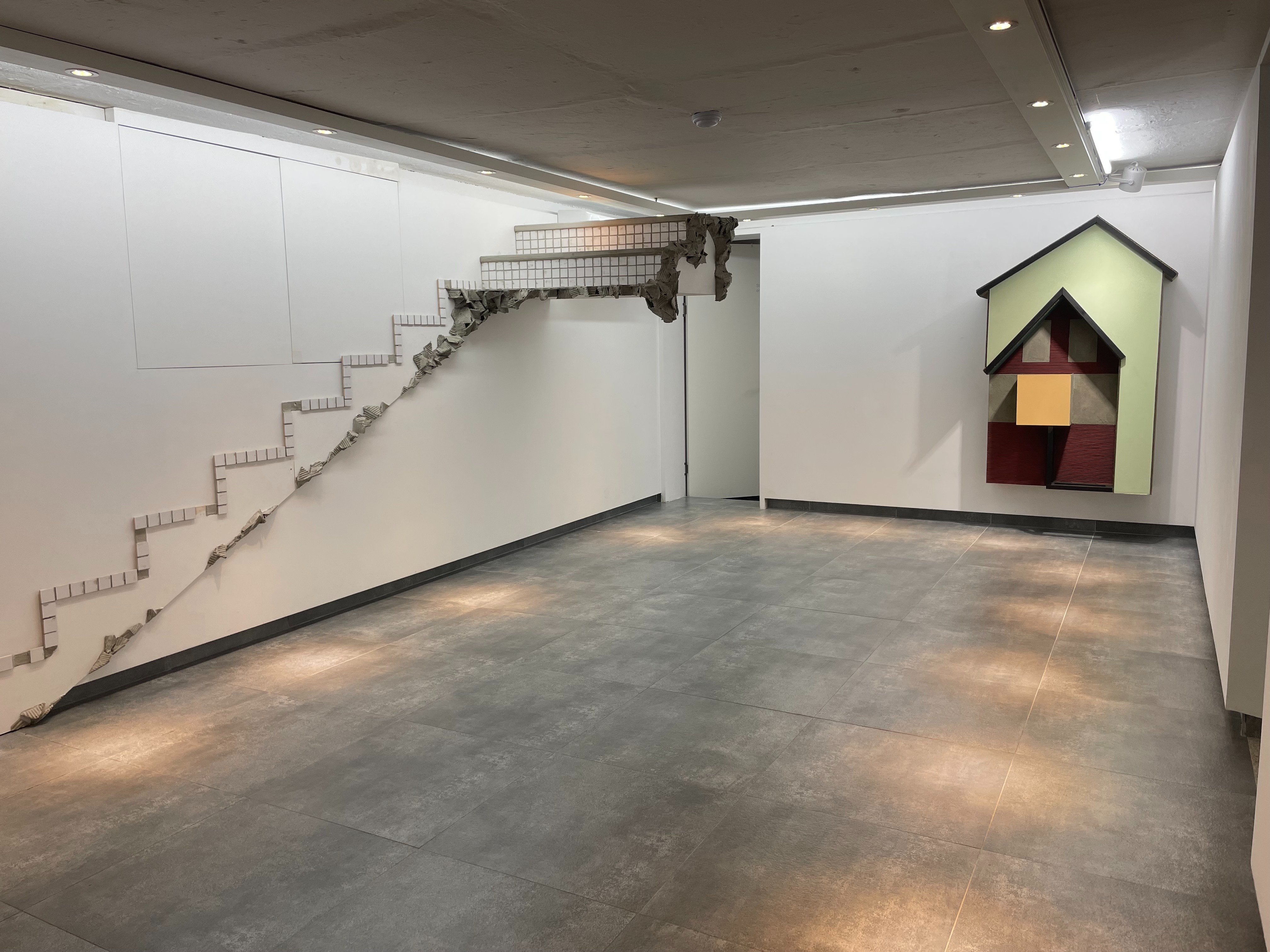 전시전경 · Exhibition view · (이미지제공 = 화인페이퍼갤러리) · (Source = finepapergallery)