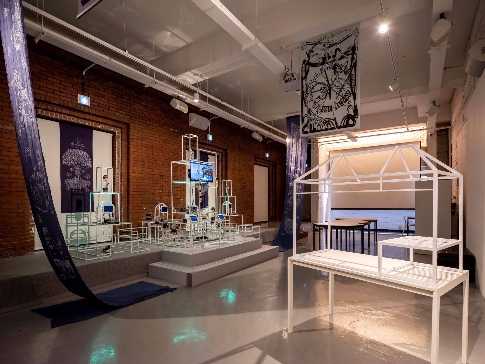전시전경 · Exhibition view · (이미지 제공 = 한국문화예술위원회) · (Source = ARKO)