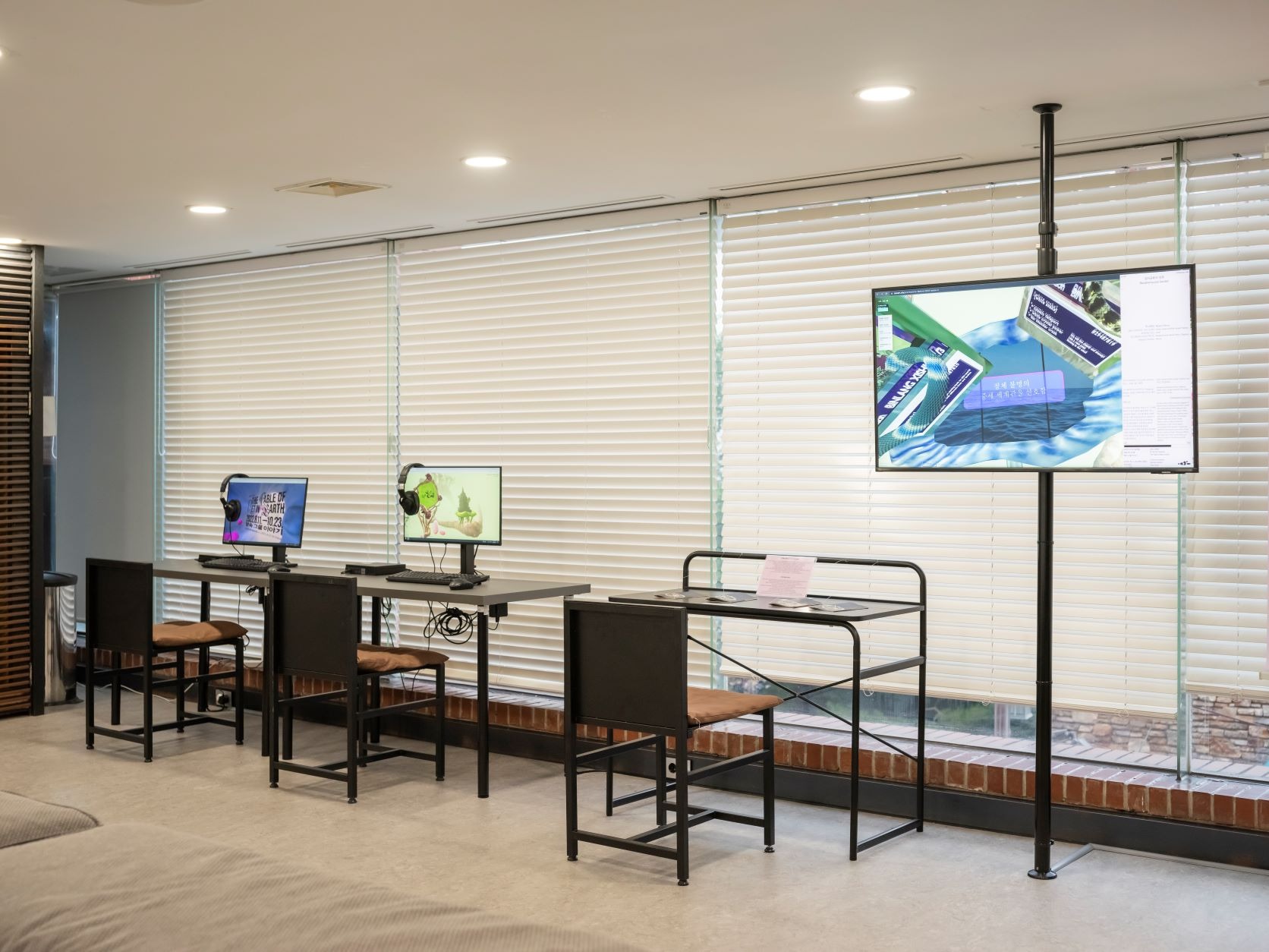 전시전경 · Exhibition view · (이미지 제공 = 한국문화예술위원회) · (Source = ARKO)