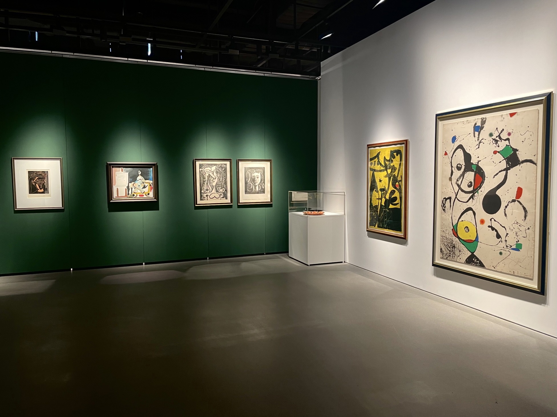 전시전경 · Exhibition view · (이미지 출처 = 대전신세계 Art&Science 갤러리) · (Source = Daejeon Shinsegae Art&Science Gallery)