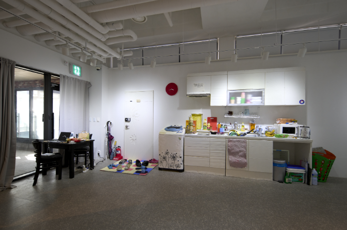 전시전경 · Exhibition view · (이미지 출처 = 반도문화재단) · (Source = Bando Cultural Foundation)