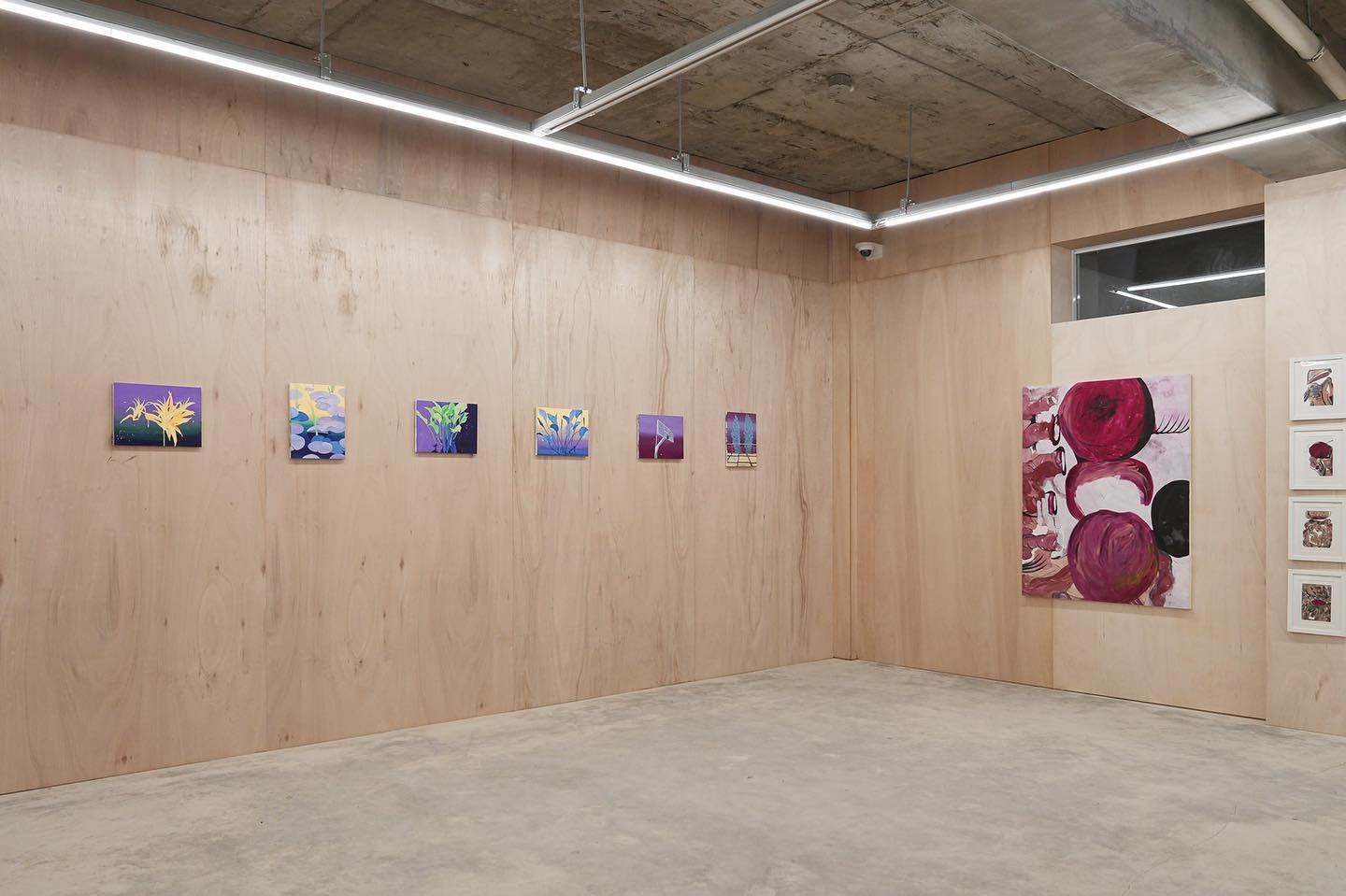 전시전경 · Exhibition view · (출처: 그어떤)
