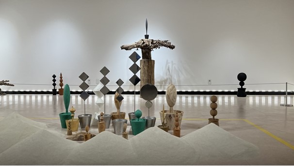 전시전경 · Exhibition view · (이미지 출처 = 원주한지테마파크) · (Source = WONJU HANJI THEME PARK)