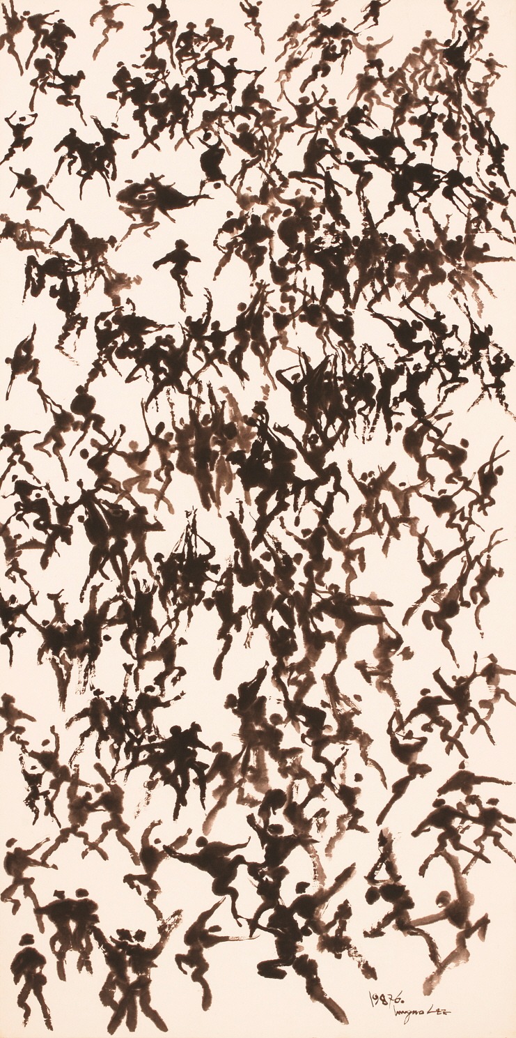 군상 · 한지에 수묵 · 181x91cm · 1987 · 이응노 · Lee Ung No · (이미지 출처 = 대전신세계 Art&Science 갤러리) · (Source = Daejeon Shinsegae Art&Science Gallery)