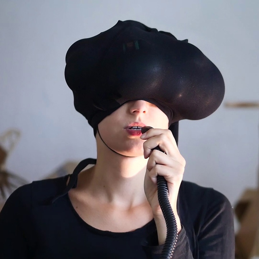 ​​​​​​​Breath4 · video · 03min20sec · 2018 · ​​​​​​​Breath4 · video · 김영균 · Kim Younggyun · (이미지 출처 = 플레이스막3) · (Source = placemak3)
