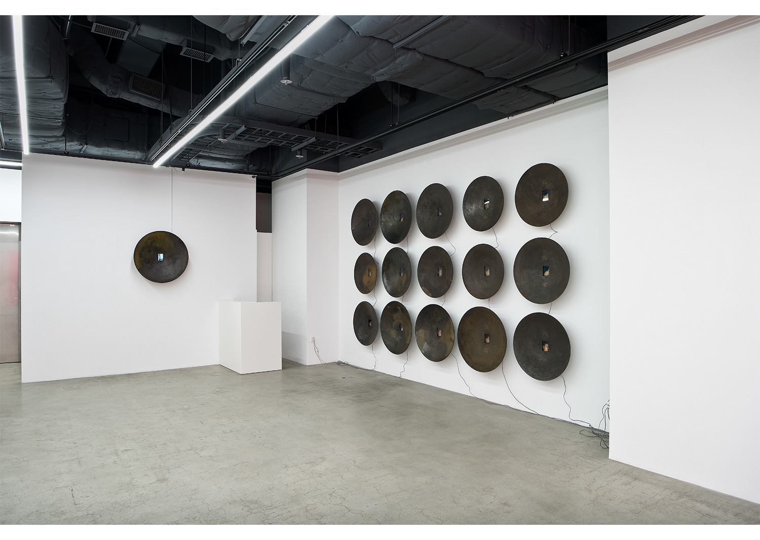 전시전경 · Exhibition view · (이미지출처 = 021갤러리) · (Source = 021Gallery)