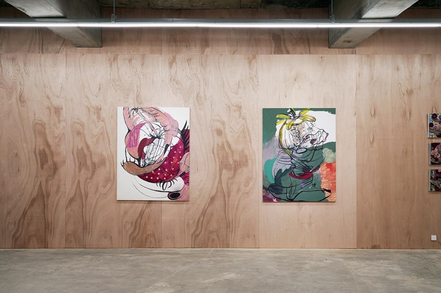 전시전경 · Exhibition view · (출처: 그어떤)