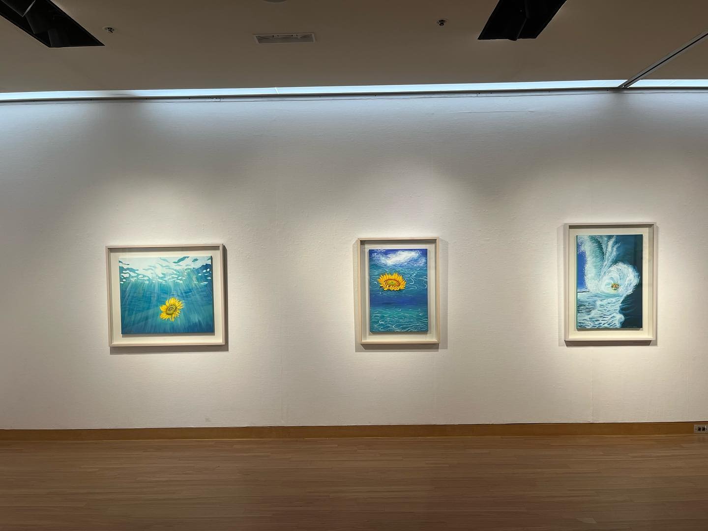 전시전경 · Exhibition view · (이미지 출처 = 대백프라자갤러리) · (Source = Debecplaza Gallery)