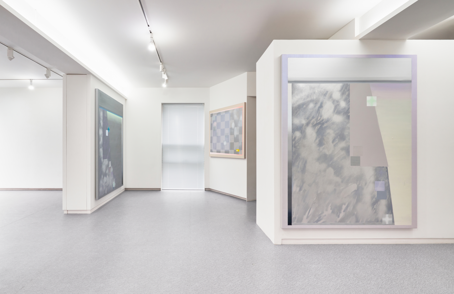 전시전경 · Exhibition view · (이미지 제공 = 휘슬) · (Source = Whistle)
