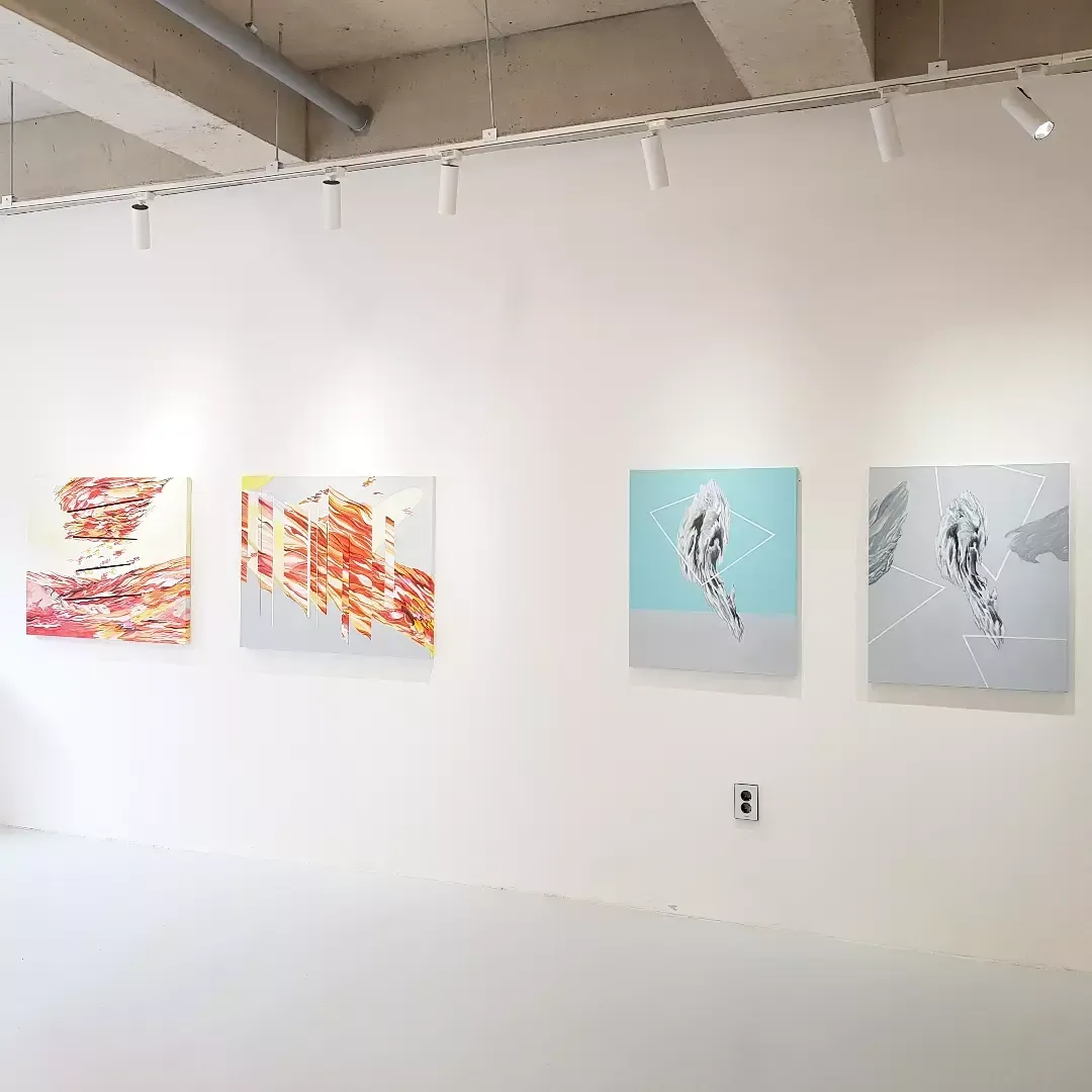 전시전경 · Exhibition view · (이미지 출처 = 하랑갤러리) · (Source = Harang Gallery)