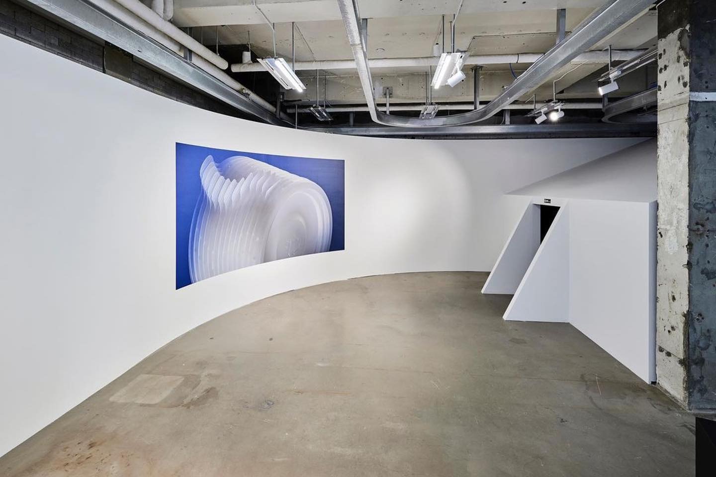 전시전경 · Exhibition view · (출처=코오롱스포츠)