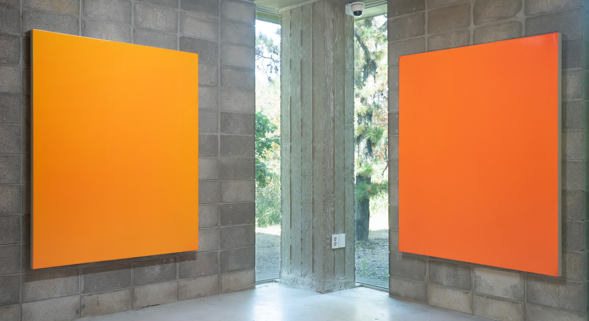 전시전경 · Exhibition view · (출처 = 아뜰리에아키) · (Source = Atelier Aki)