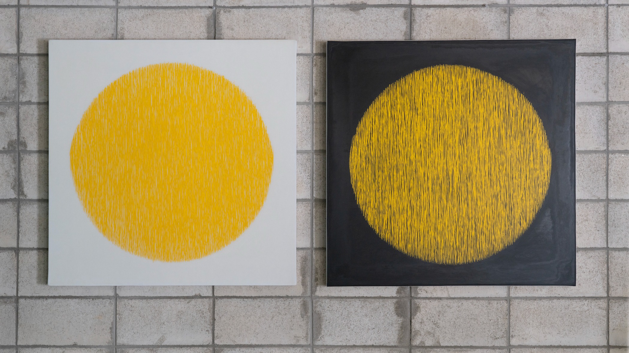 전시전경 · Exhibition view · (출처 = 아뜰리에아키) · (Source = Atelier Aki)