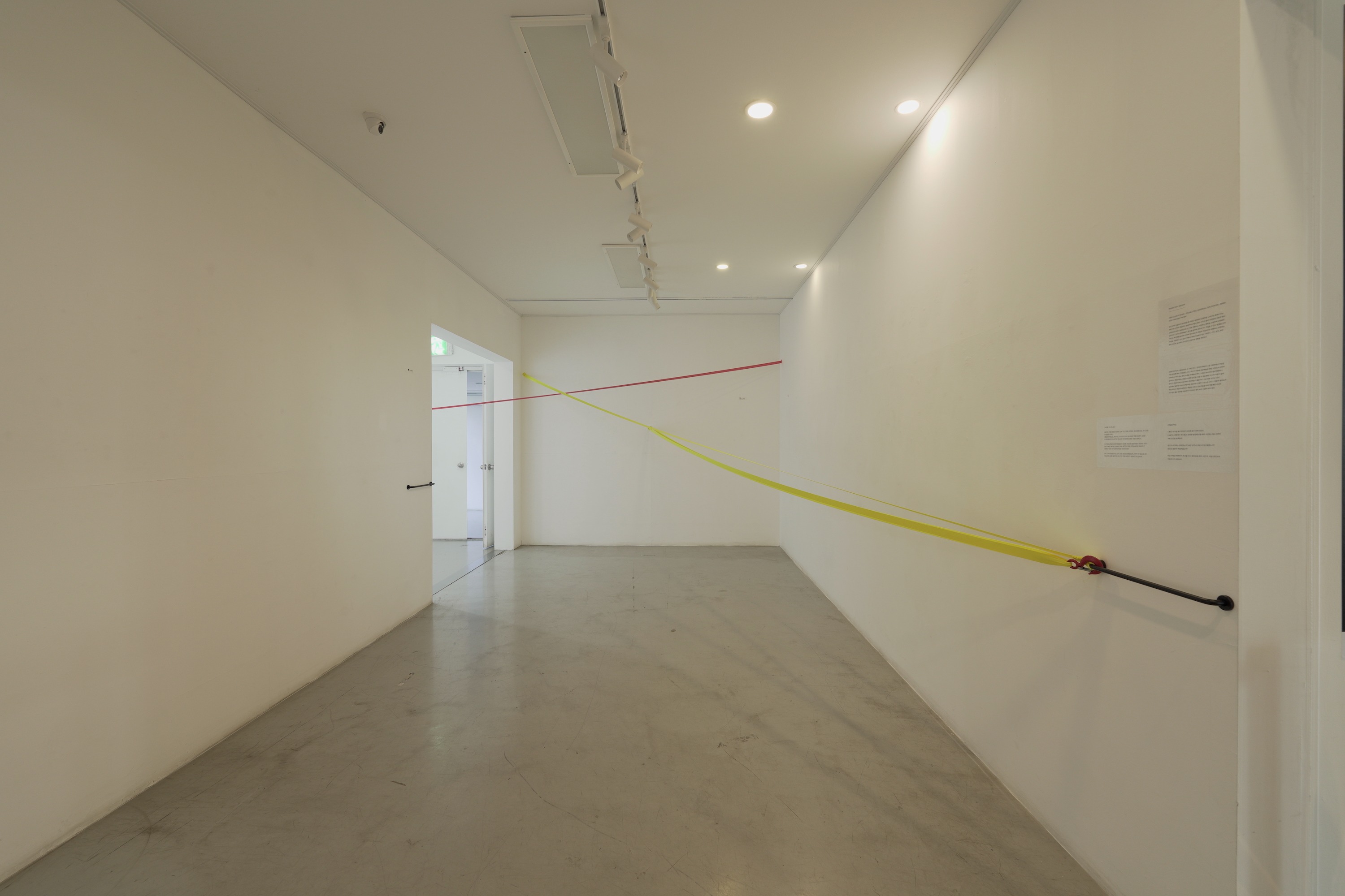 전시전경 · Exhibition view · (제공 = 스페이스 앤 갤러리) · (Source = Gallery Space&)
