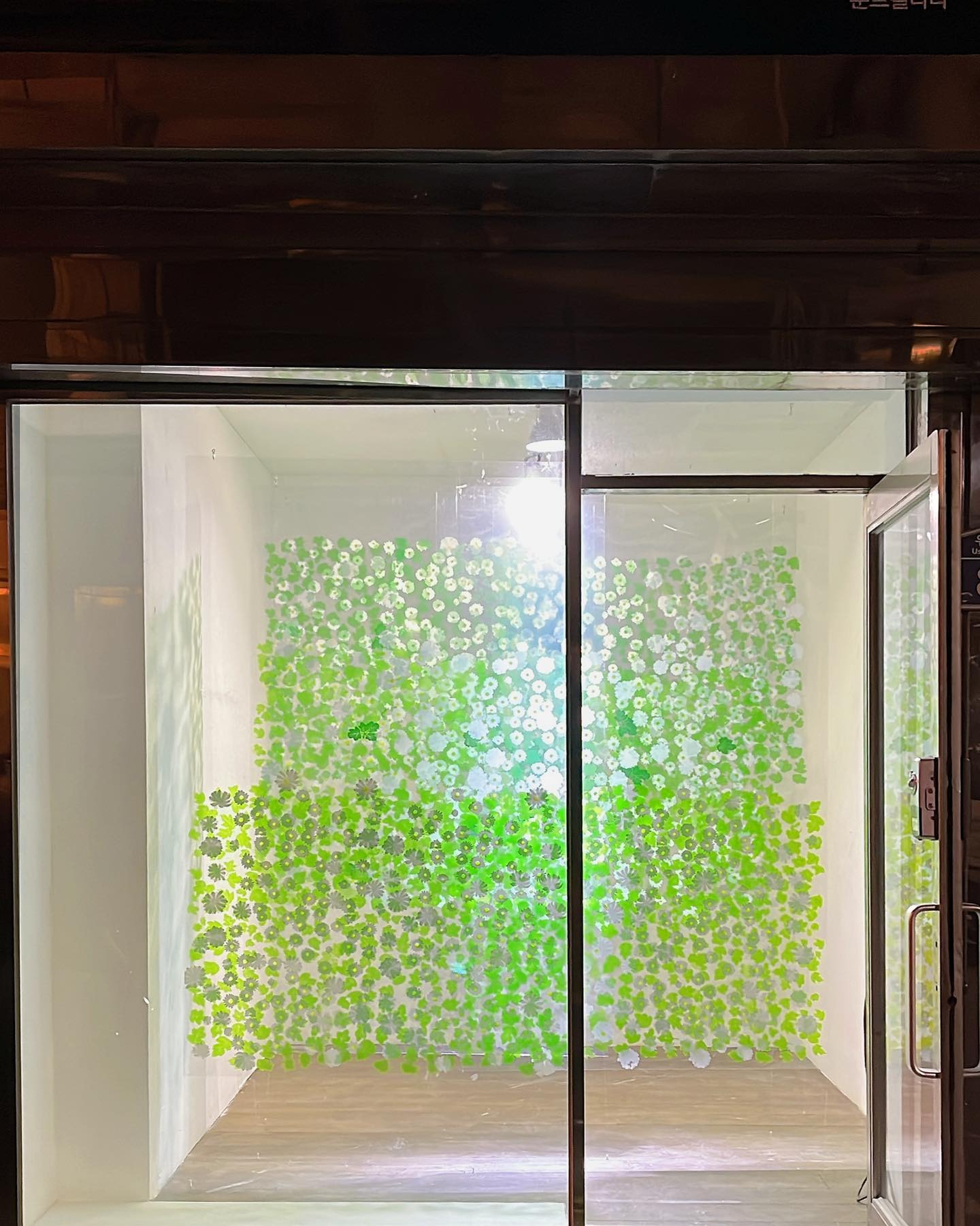전시전경 · Exhibition view · (이미지 출처 = 룬트갤러리) · (Source = rundgallery)
