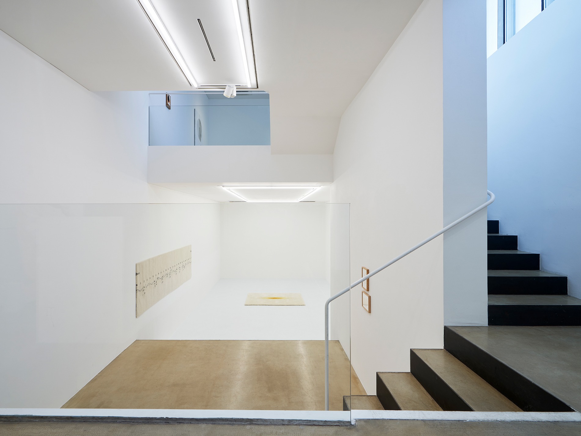전시전경 · Exhibition view · (이미지 제공 = 원앤제이갤러리) · (Source = ONE ANE J. GALLERY)