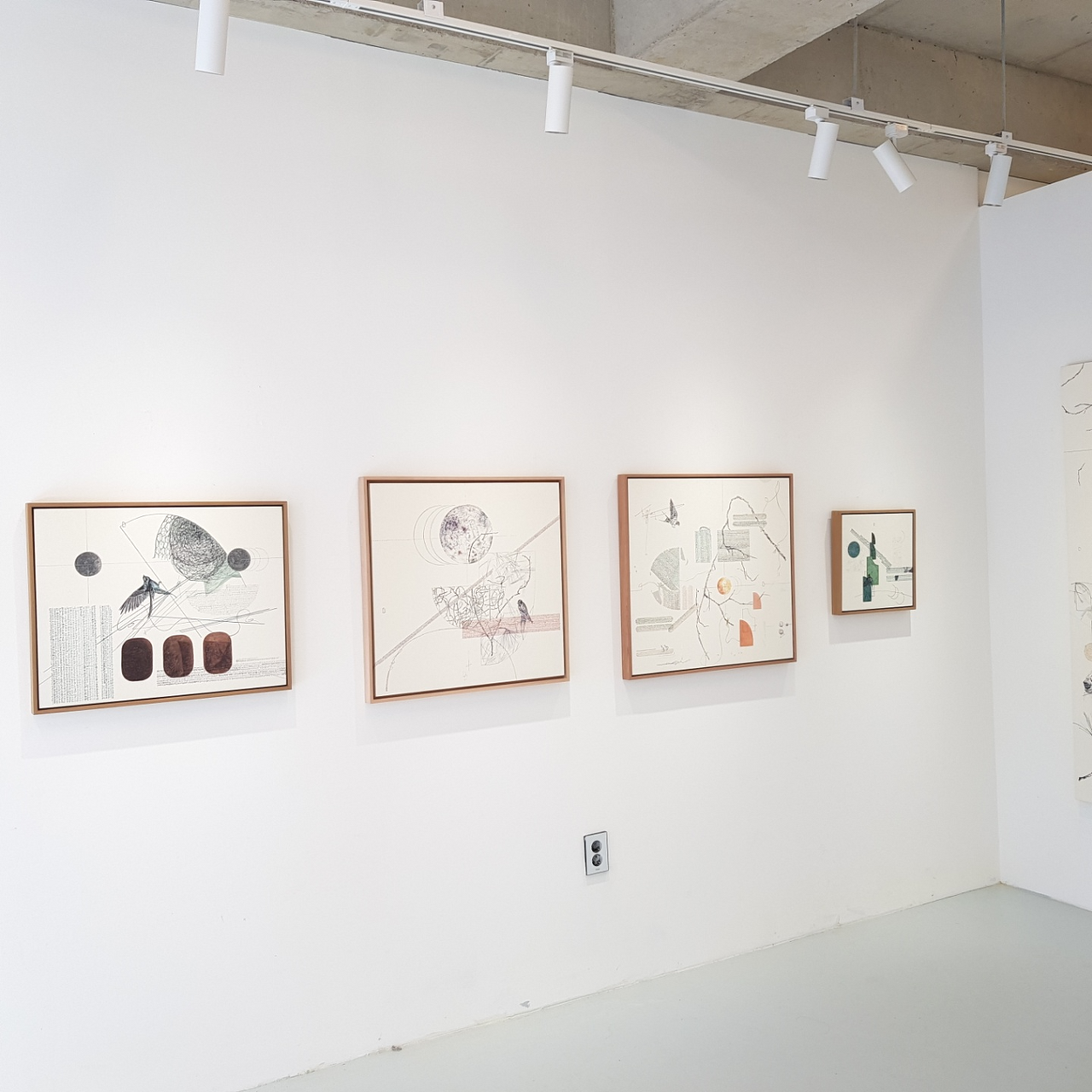 전시전경 · Exhibition view · (이미지 출처 = 하랑갤러리) · (Source = Harang Gallery)