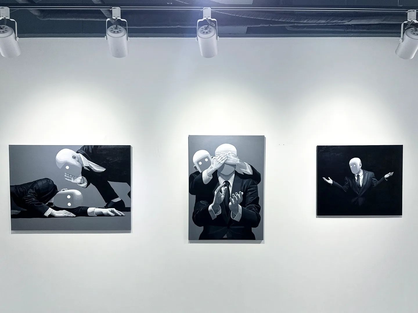 전시전경 · Exhibition view · (이미지 출처 = 멜팅팟갤러리) · (Source = meltingpot gallery)