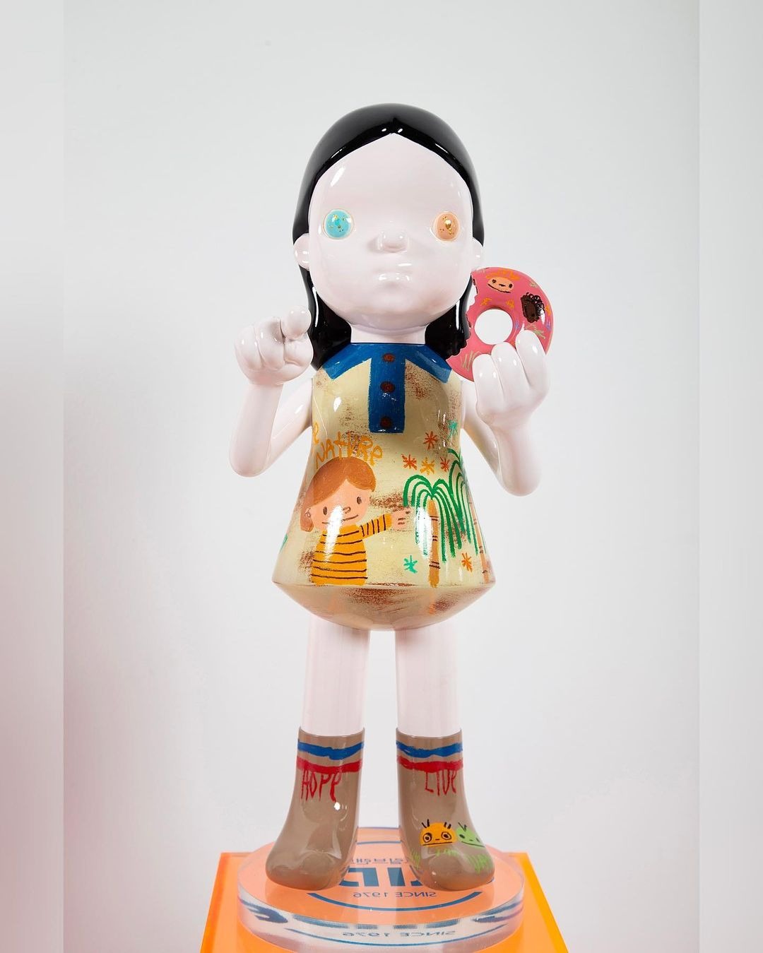 전시전경 · Exhibition view · (출처 = 러브 컨템포러리 아트) · (Source = LUV contemporary art)