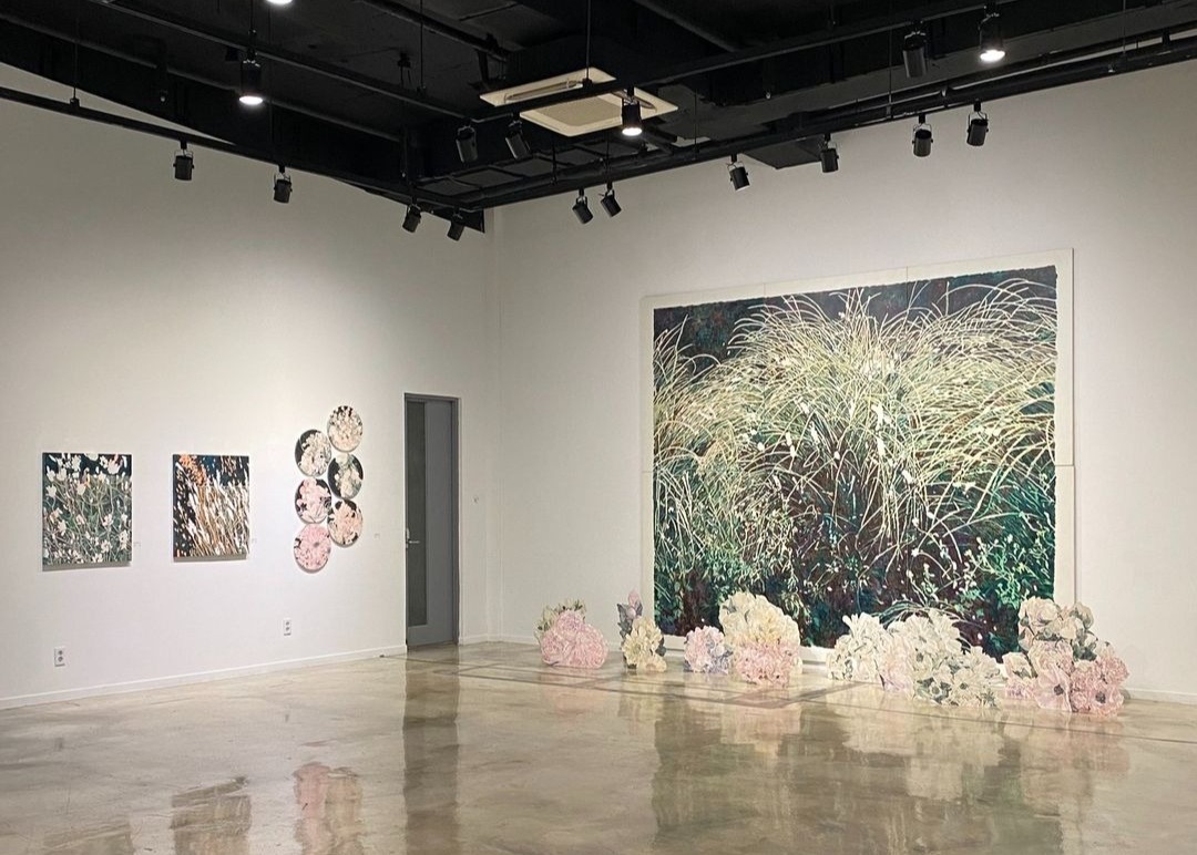 전시전경 · Exhibition view · ​(이미지 출처 = 갤러리 샘) · (Source = Gallery SAEM)