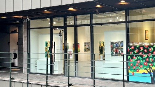 전시전경 · Exhibition view · (이미지 출처 = 마루아트센터) · (Source = Maru Artcenter)