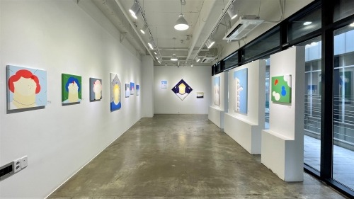 전시전경 · Exhibition view · (이미지 출처 = 마루아트센터) · (Source = Maru Artcenter)
