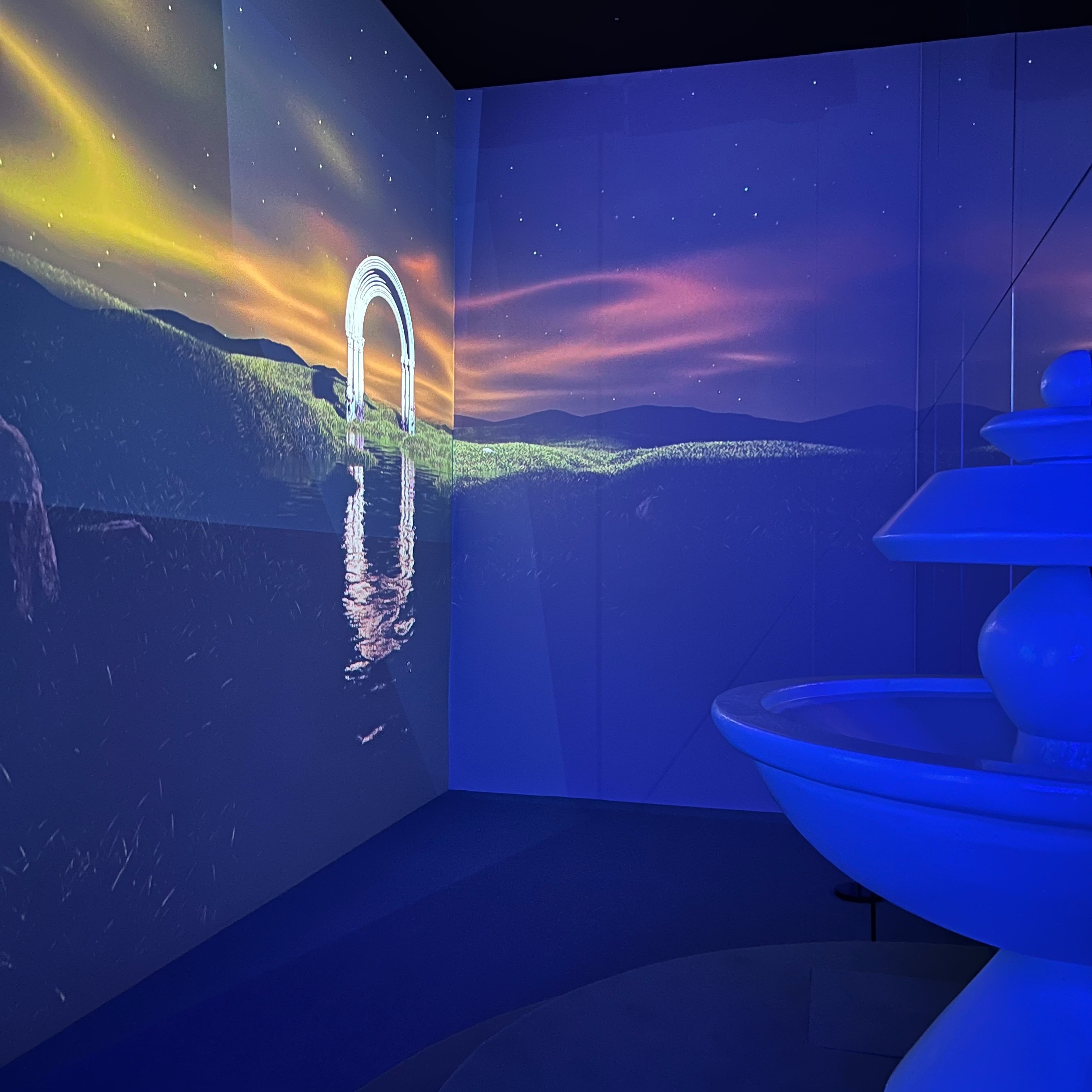 전시전경 · Exhibition view · (이미지 제공 = 슬릭라운지) · (Source = Slick Lounge)