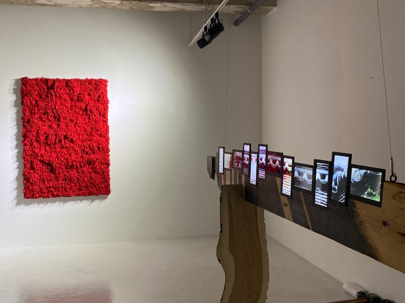 전시전경 · Exhibition view · (이미지 출처 = 갤러리 이배) · (Source = Gallery leebae)