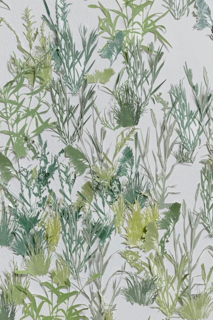 덤불숲 · silkscreen, papercutting · 가변설치 · 2020-2023 · 이주은 · Lee Jooeun · (이미지 출처 = 레이블갤러리) · (Image Source = label gallery)