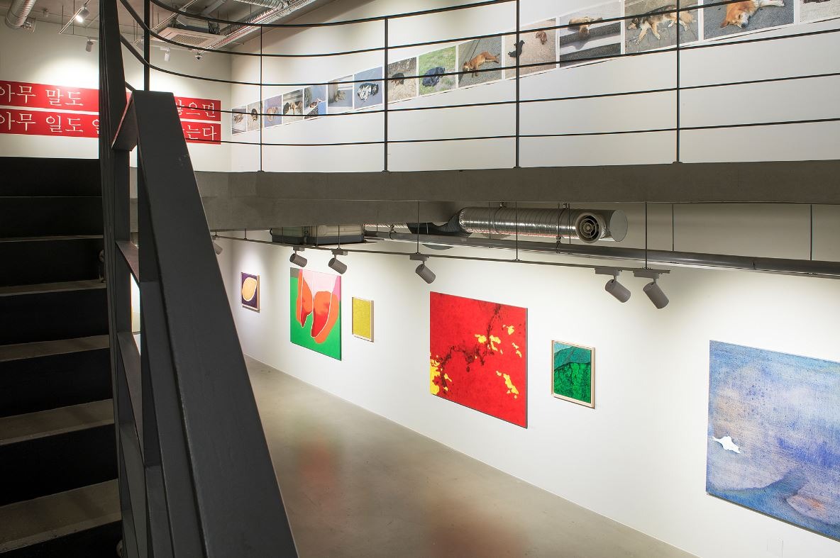 전시전경 · Exhibition view · (이미지 출처 = 갤러리밈) · (Image Source = gallery meme)