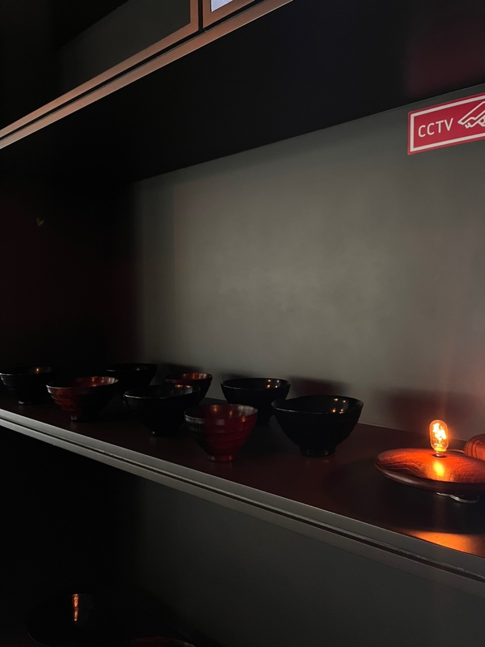 전시전경 · Exhibition view · (이미지 출처 = 갤러리로얄) · (Image source = Gallery Royal)