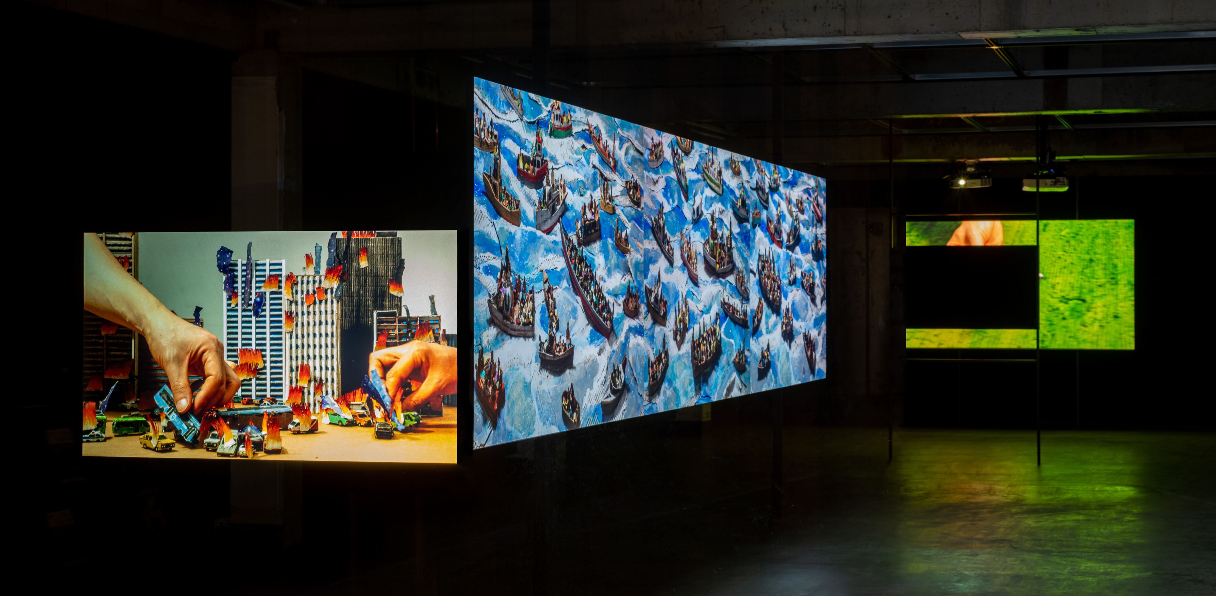 전시전경 · Exhibition view · (이미지 제공 = 아트센터 예술의시간) · (Image Source = artcenter artmoment)
