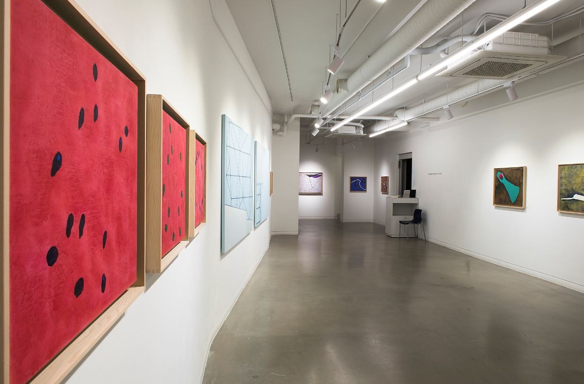 전시전경 · Exhibition view · (이미지 출처 = 갤러리밈) · (Image Source = gallery meme)
