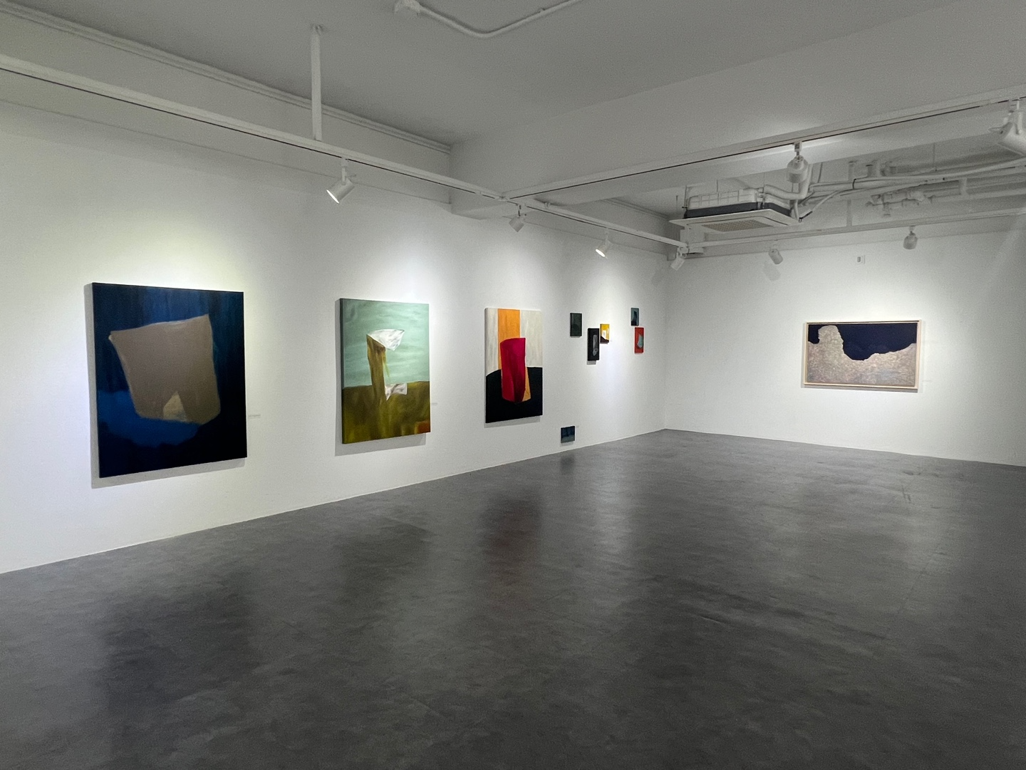 전시전경 · Exhibition view · (이미지 출처 = 북구예술창작소) · (Source = Bukguart Studio)