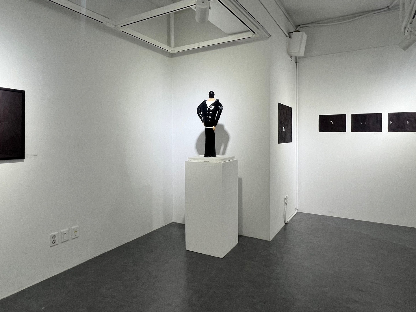 전시전경 · Exhibition view · (이미지 출처 = 북구예술창작소) · (Source = Bukguart Studio)