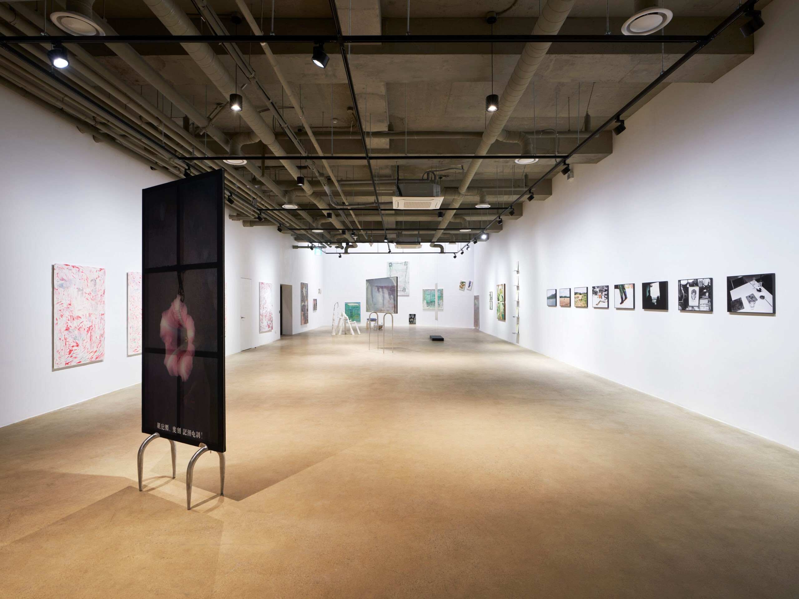 전시전경 · Exhibition view · (이미지 출처 = 아트스페이스3) · (Source = artspace3)
