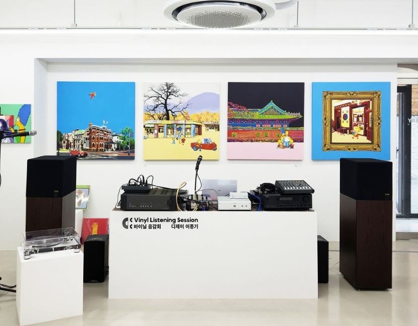 전시전경 · Exhibition view · (이미지 출처 = 로이갤러리) · (Image Source = roy gallery)