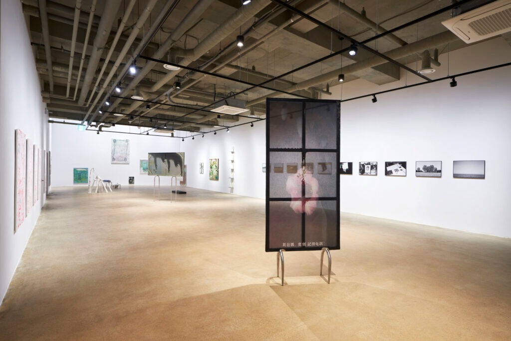 전시전경 · Exhibition view · (이미지 출처 = 아트스페이스3) · (Source = artspace3)