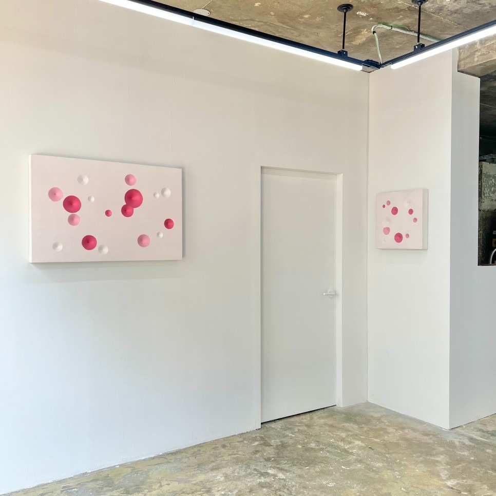 전시전경 · Exhibition view · (이미지 출처 = 갤러리피앤킴) · (Image Source = gallery pi&kim)