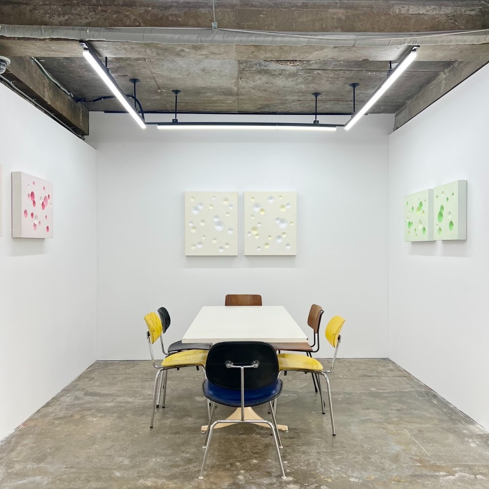 전시전경 · Exhibition view · (이미지 출처 = 갤러리피앤킴) · (Image Source = gallery pi&kim)