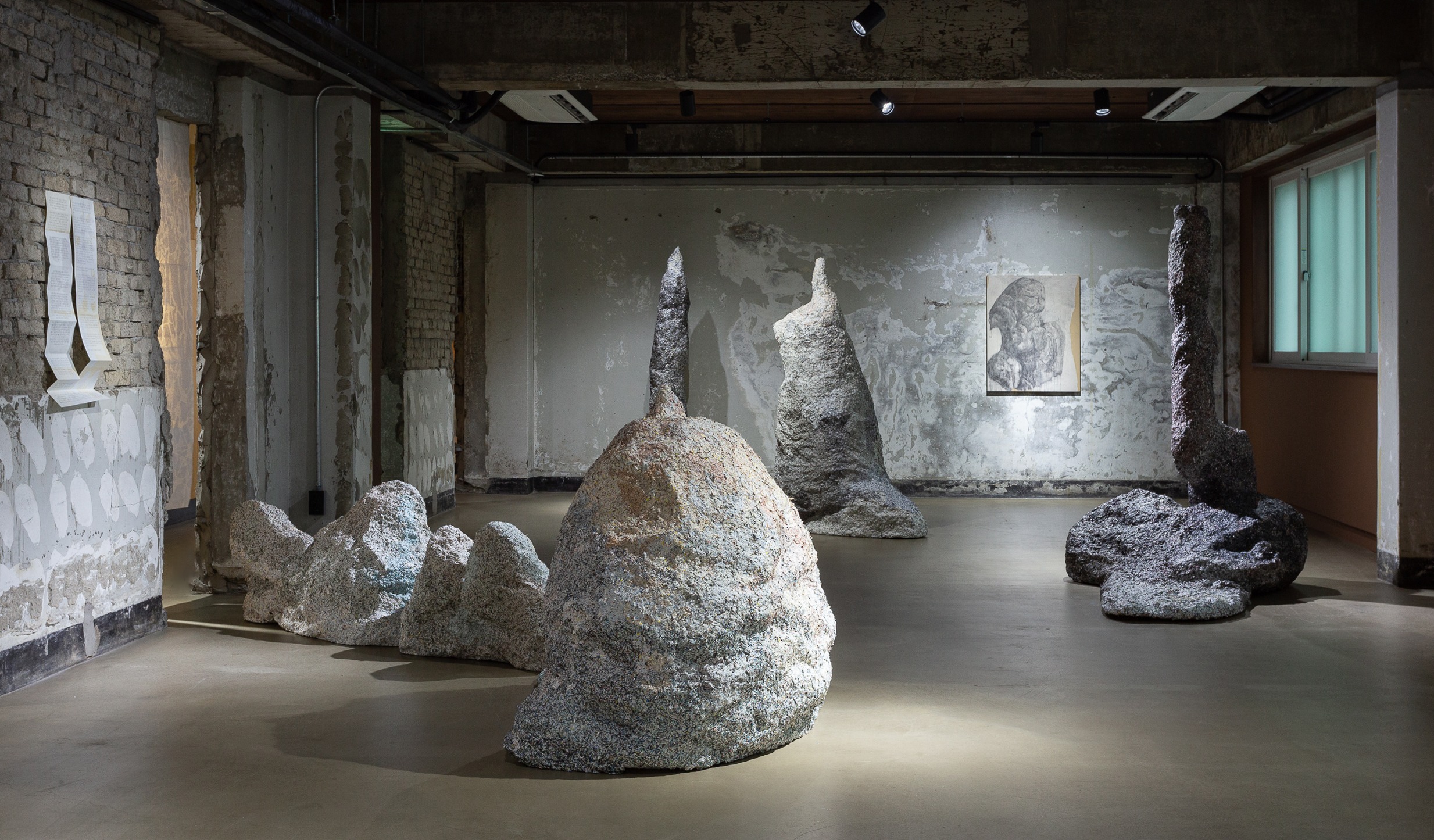 전시전경 · Exhibition view · (이미지 출처 = 예술의시간) · (Image Source = art center art moment)