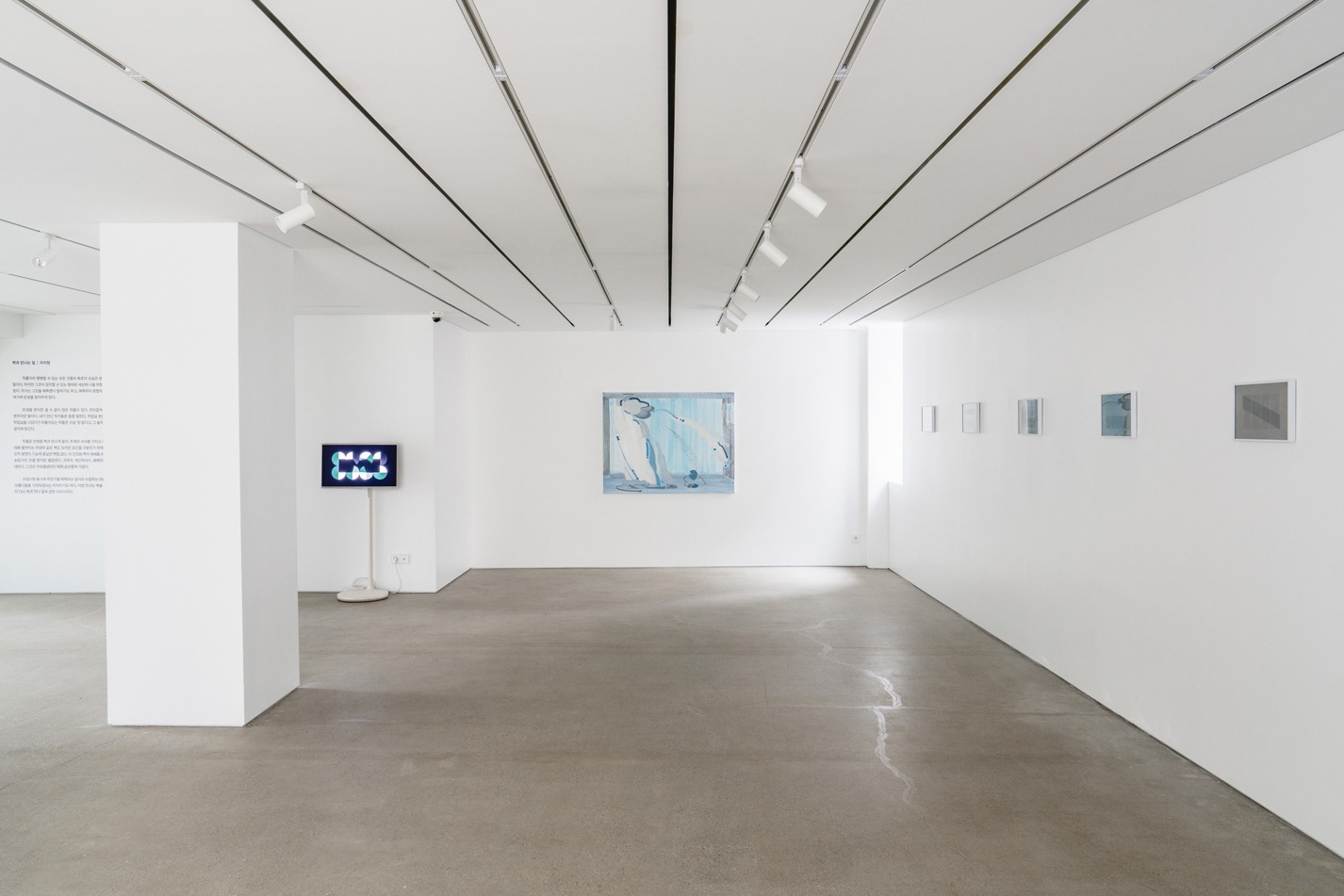 전시전경 · Exhibition view · (이미지 출처 = 프람프트 프로젝트) · (Source = prompt project)