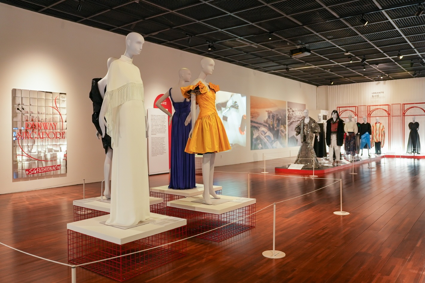 전시전경 · Exhibition view · (이미지 출처 = 아세안문화원) · (Source = Asean Culture House)