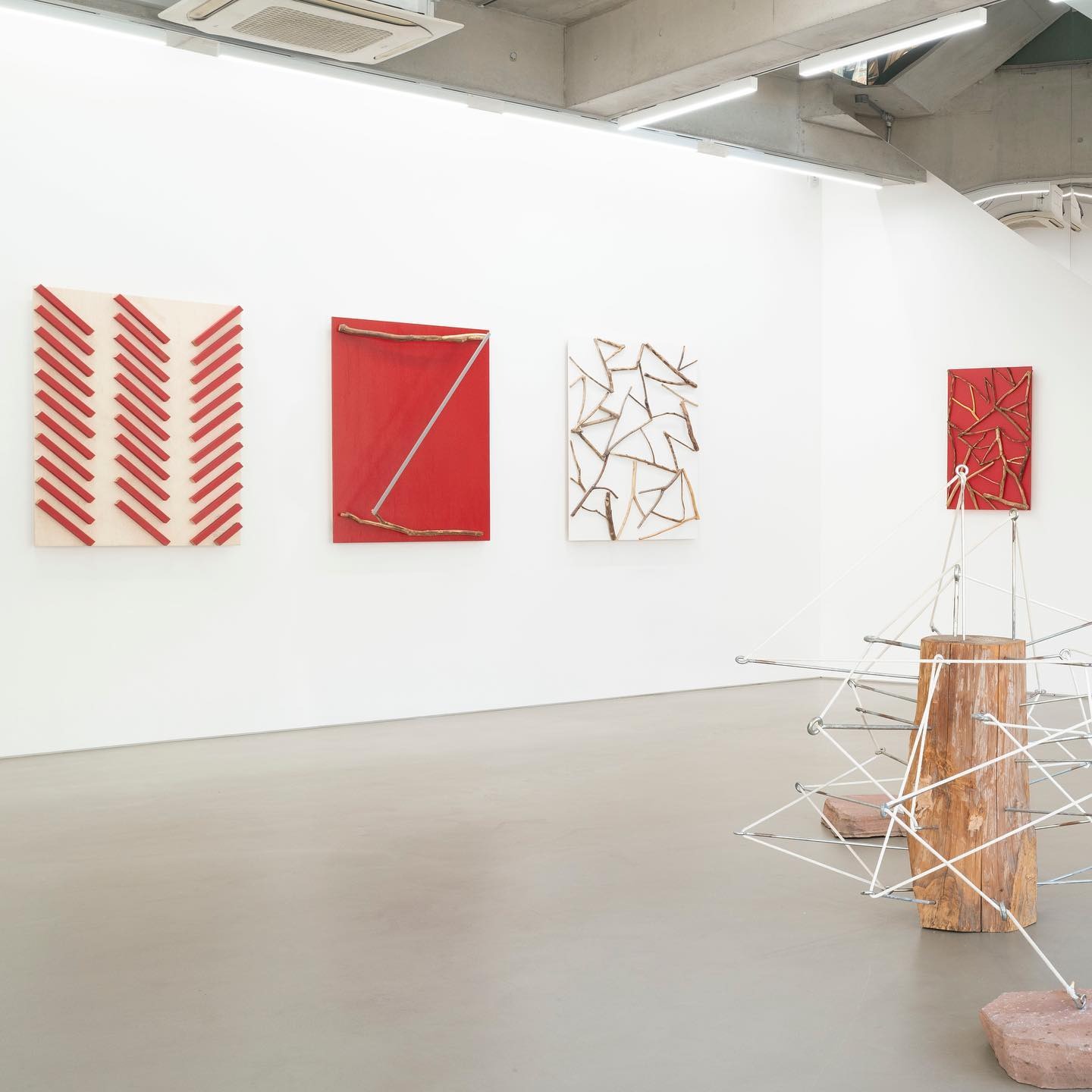 전시전경 · Exhibition view · (이미지 출처 = 갤러리 신라) · (Source = gallery shilla)